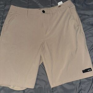 Men’s khakis